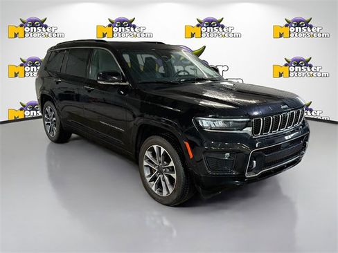 Used 2021 Jeep Grand Cherokee L Overland w/ Advanced Protech Group III image 3