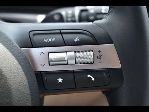 Certified 2025 Hyundai Tucson SEL image 24