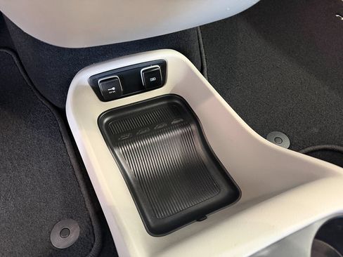 Used 2017 Chrysler Pacifica Touring Plus FWD image 23