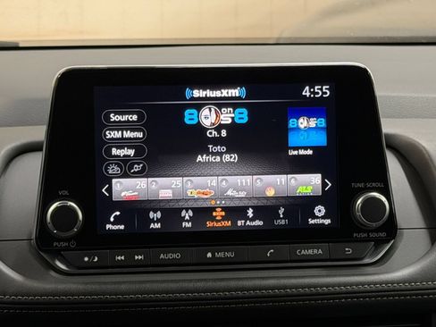 Used 2025 Nissan Rogue SV FWD image 20
