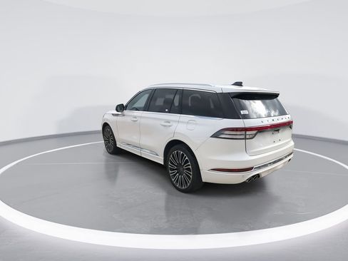 Used 2025 Lincoln Aviator Black Label image 6