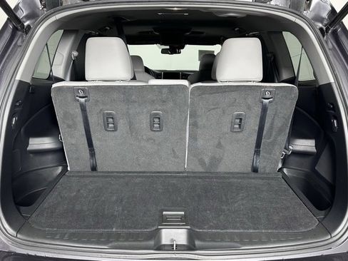 Used 2016 Honda Pilot Touring image 28