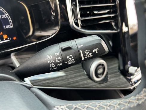 Used 2022 Jeep Wagoneer Series III w/ Premium Group I image 59