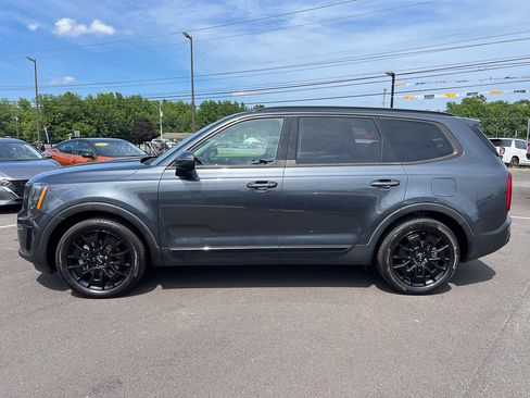 Used 2022 Kia Telluride EX w/ EX Premium Package AWD/4WD image 2