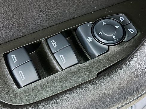 Used 2024 Chevrolet Blazer LT w/ Redline Edition FWD image 18