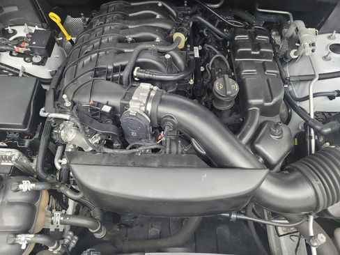 Used 2019 Jeep Grand Cherokee Laredo image 30