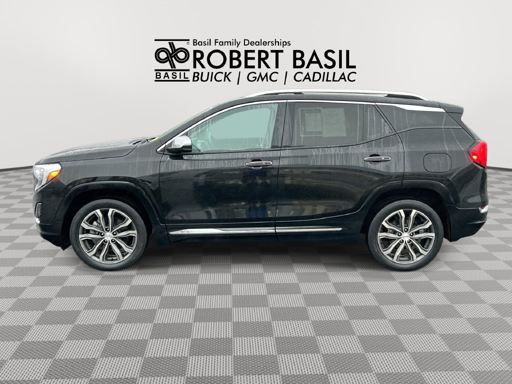 Used 2020 GMC Terrain Denali w/ Denali Premium Package AWD/4WD image 5
