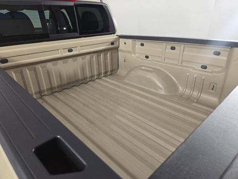 Certified 2022 GMC Canyon Elevation w/ Elevation Premium Package AWD/4WD image 17