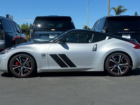 Used 2020 Nissan 370Z image 8