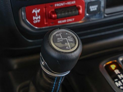 Used 2023 Jeep Wrangler Unlimited Rubicon 4xe AWD/4WD image 22