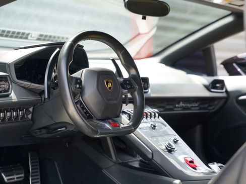 Used 2016 Lamborghini Huracan LP 610-4 AWD/4WD image 20