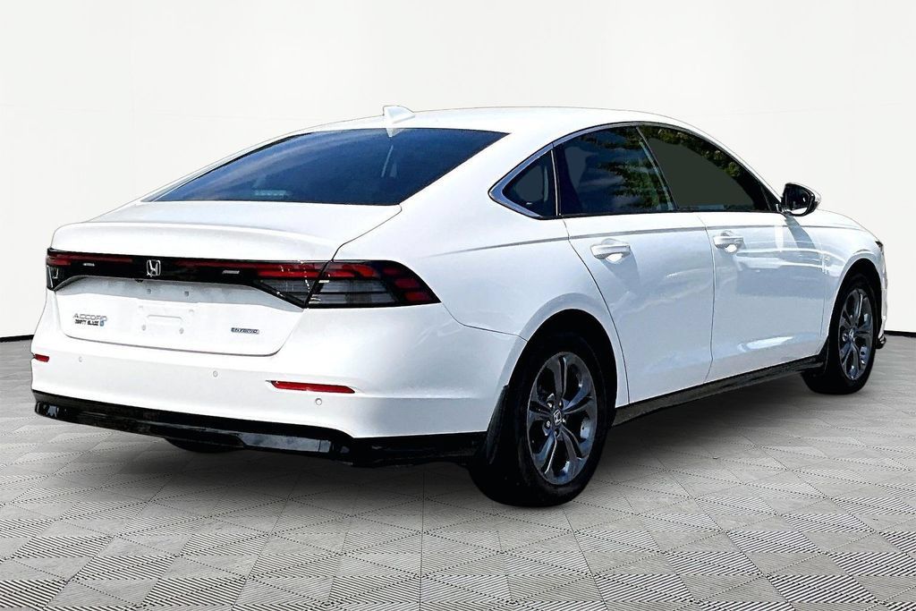 Used 2024 Honda Accord EX-L image 6