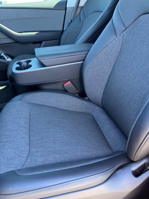 Used 2026 Tesla Model Y 2WD image 6
