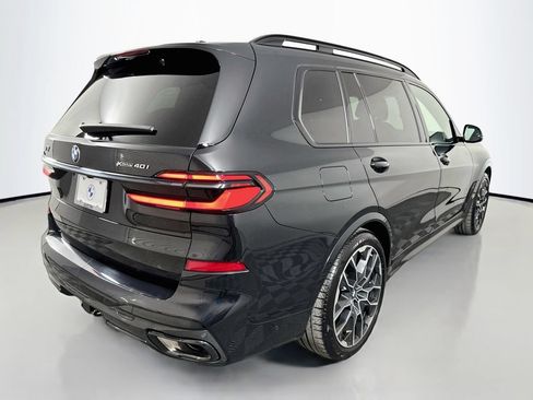 Used 2026 BMW X7 xDrive40i w/ M Sport Package AWD/4WD image 5