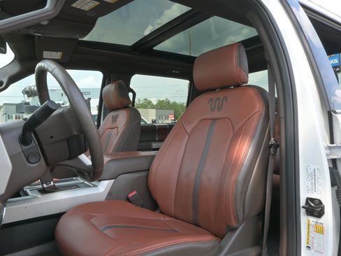 Used 2020 Ford F150 King Ranch w/ Equipment Group 601A Luxury AWD/4WD image 9