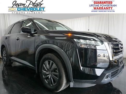 Used 2024 Nissan Pathfinder S AWD/4WD image 1