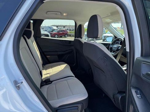Used 2022 Ford Escape SE image 13