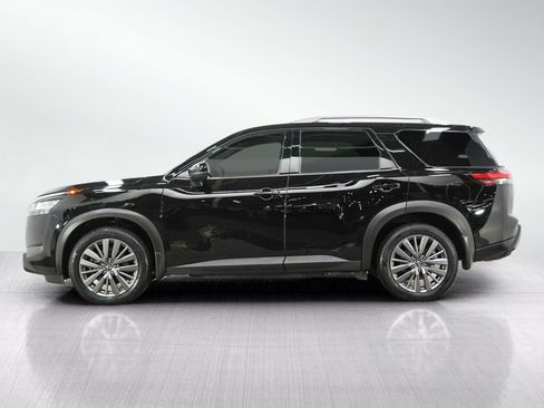 Used 2023 Nissan Pathfinder SL AWD/4WD image 2