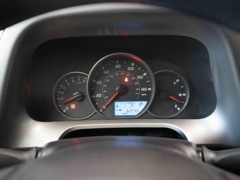 Used 2016 Toyota RAV4 LE image 16