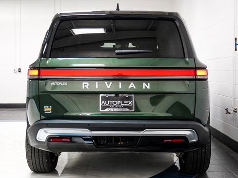 Used 2023 Rivian R1S Adventure image 13