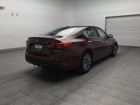 Used 2025 Nissan Altima 2.5 SV FWD image 9