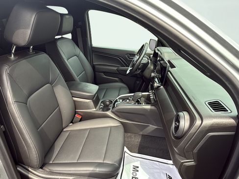Used 2025 Chevrolet Colorado Trail Boss AWD/4WD image 45