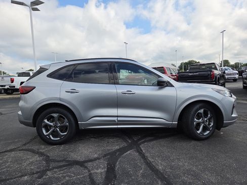 Used 2023 Ford Escape ST-Line w/ Tech Pack #1 FWD image 17