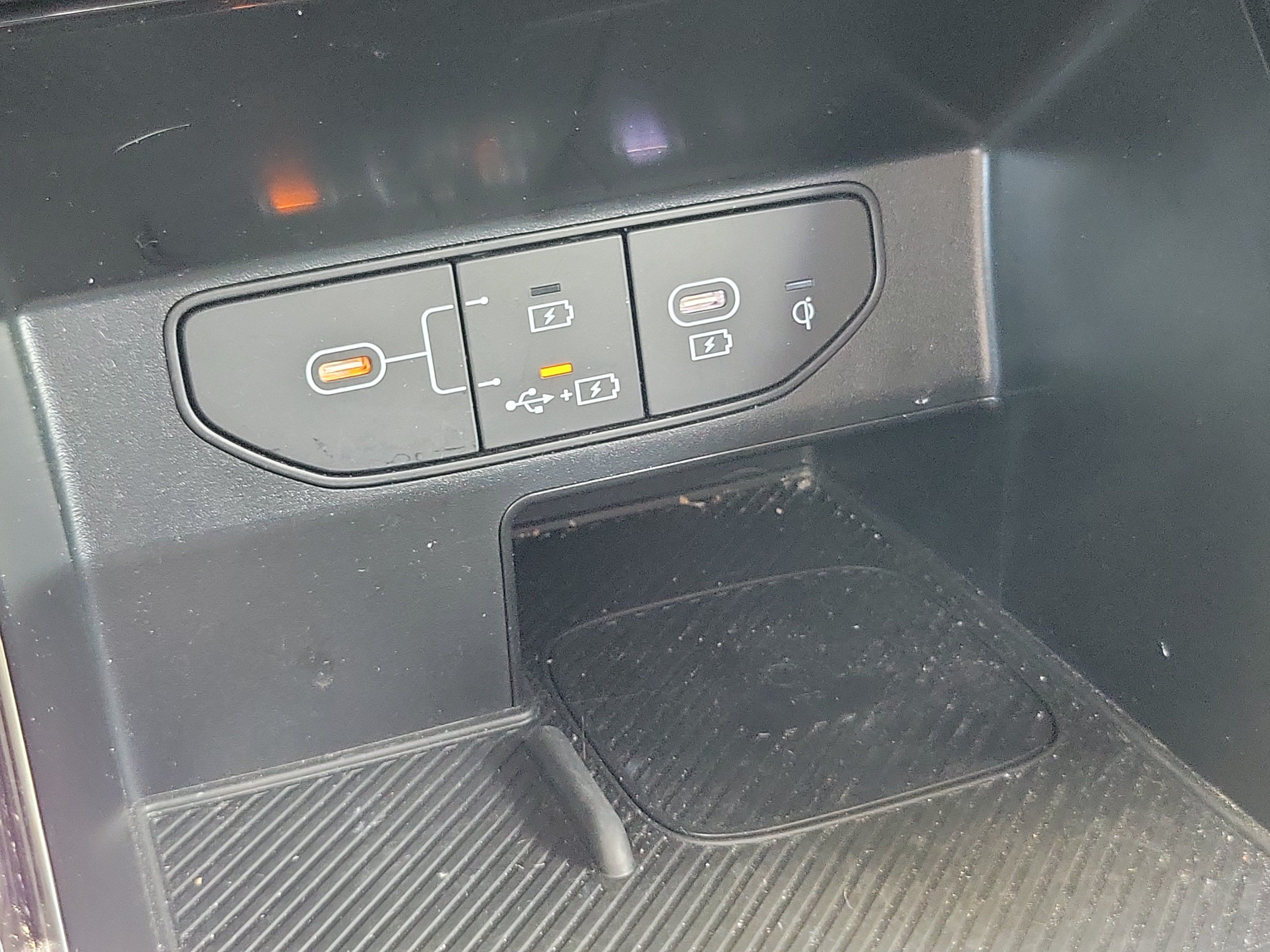 Used 2025 Kia Sorento SX FWD image 29