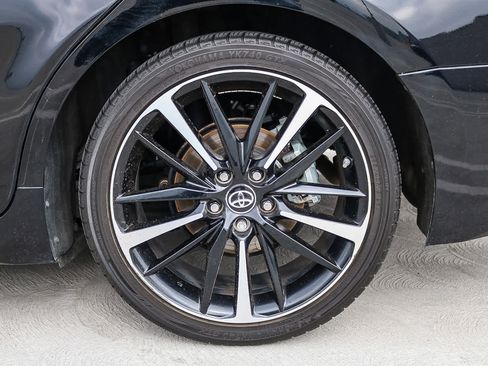 Used 2019 Toyota Camry XSE w/ Driver Assist Package image 10