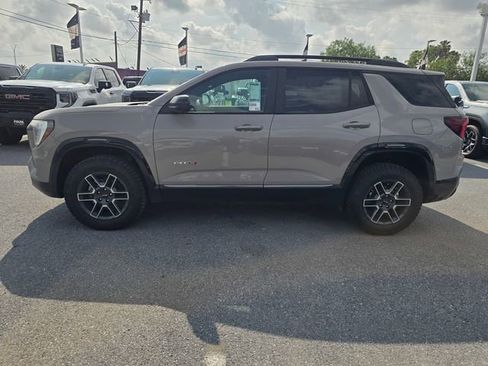 New 2026 GMC Terrain AT4 w/ Technology Package II AWD/4WD image 8