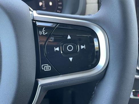 New 2026 Volvo XC90 B6 Plus w/ Protection Package Premier image 12