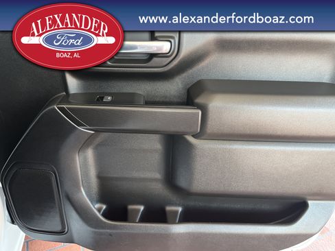 Used 2023 GMC Sierra 3500 Pro w/ Convenience Package image 16