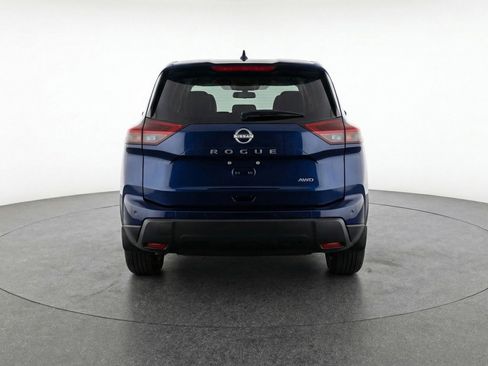 Used 2025 Nissan Rogue SV image 7