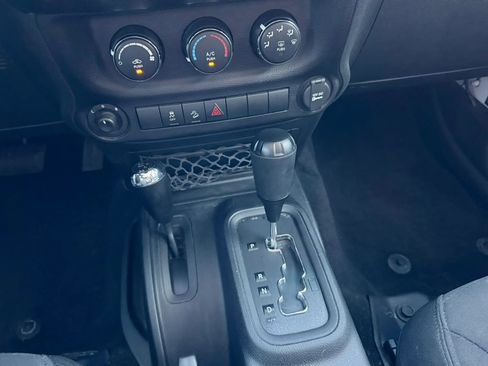 Used 2016 Jeep Wrangler Unlimited Sport w/ Quick Order Package 24S AWD/4WD image 23