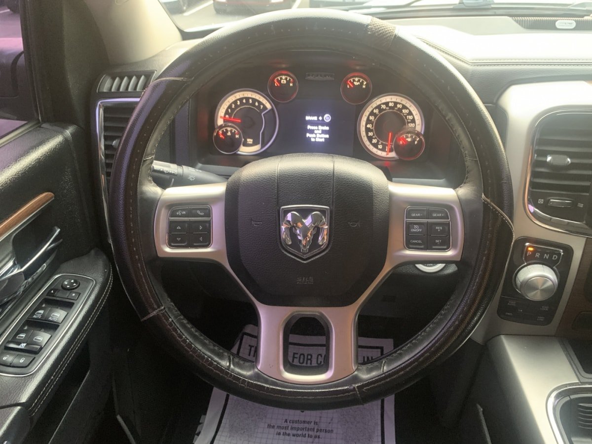 Used 2017 RAM 1500 Laramie w/ Convenience Group AWD/4WD image 11