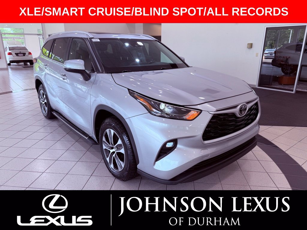 Used 2023 Toyota Highlander XLE FWD image 1