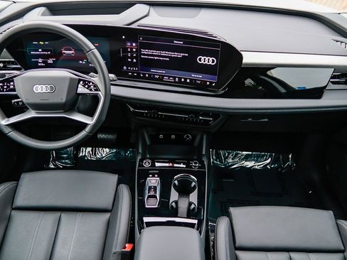 Certified 2025 Audi Q6 e-tron Premium Plus w/ Premium Plus image 14