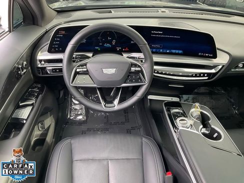 Used 2024 Cadillac Lyriq Sport RWD image 36