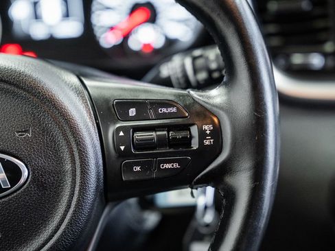 Used 2016 Kia Sorento LX w/ LX Convenience Package image 31