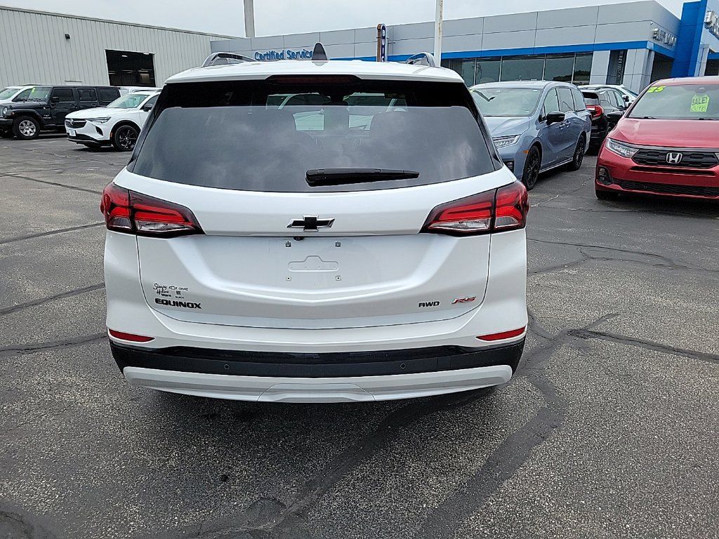 Used 2024 Chevrolet Equinox RS w/ RS Leather Package AWD/4WD image 7