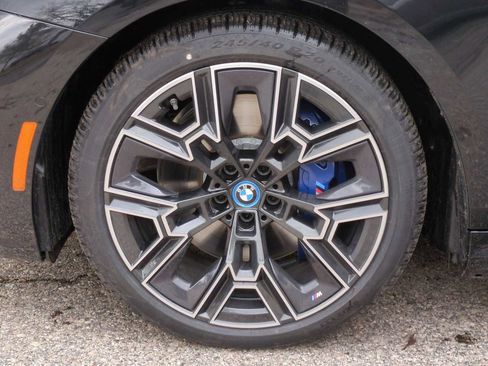New 2025 BMW i5 xDrive40 w/ M Sport Package image 14