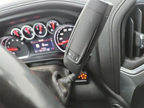 Used 2023 Chevrolet Silverado 2500 LTZ w/ LTZ Convenience Package image 16