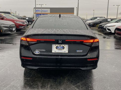 Used 2025 Honda Accord Touring image 5