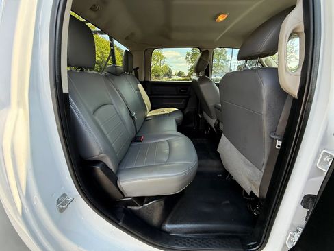 Used 2018 RAM 3500 Tradesman w/ Chrome Appearance Group AWD/4WD image 20