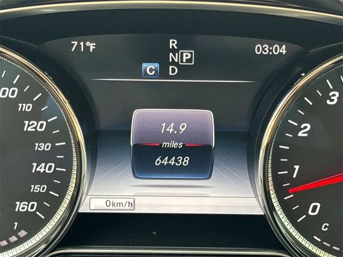 Used 2018 Mercedes-Benz E 400 4MATIC Wagon image 28