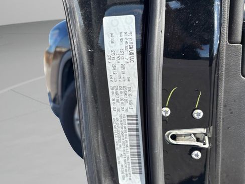 Used 2019 Jeep Cherokee Latitude Plus image 30