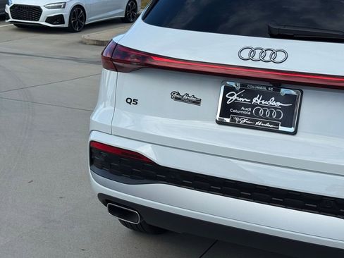 New 2025 Audi Q5 2.0T Premium image 14