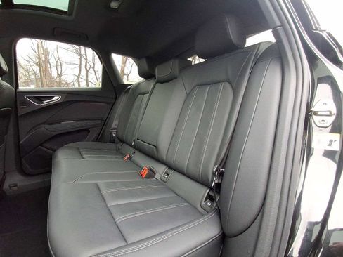 Used 2022 Audi Q4 e-tron Premium Plus image 20