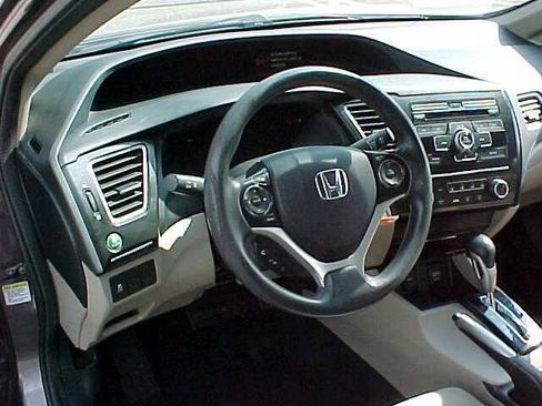 Used 2013 Honda Civic LX image 21