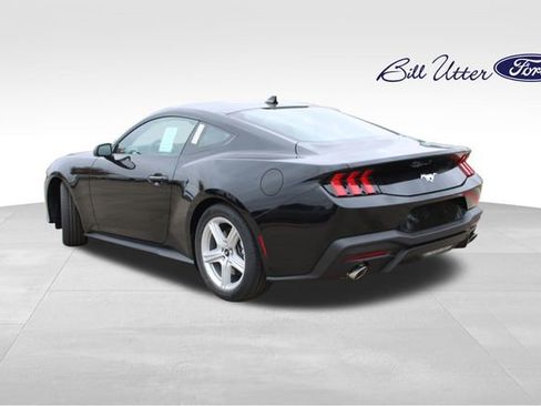 New 2026 Ford Mustang Coupe image 4